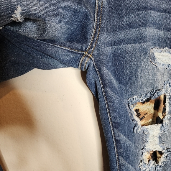 Judy Blue Stretch Denim Distressed Skinny Jeans Leopard Print Patch size 7/28 - Picture 12 of 16